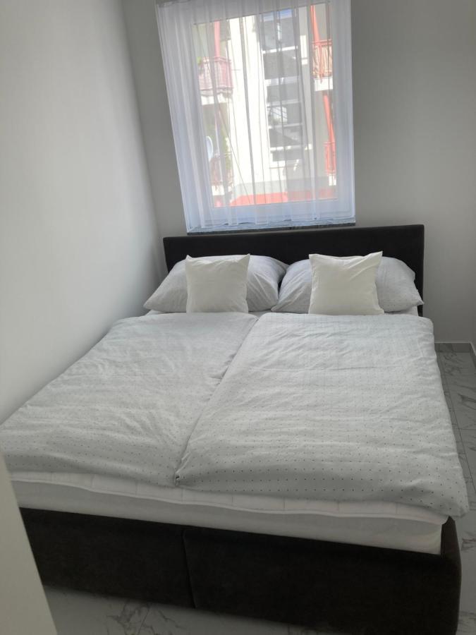 Mosonmagyaróvár Swiss Luxury Apartment מראה חיצוני תמונה