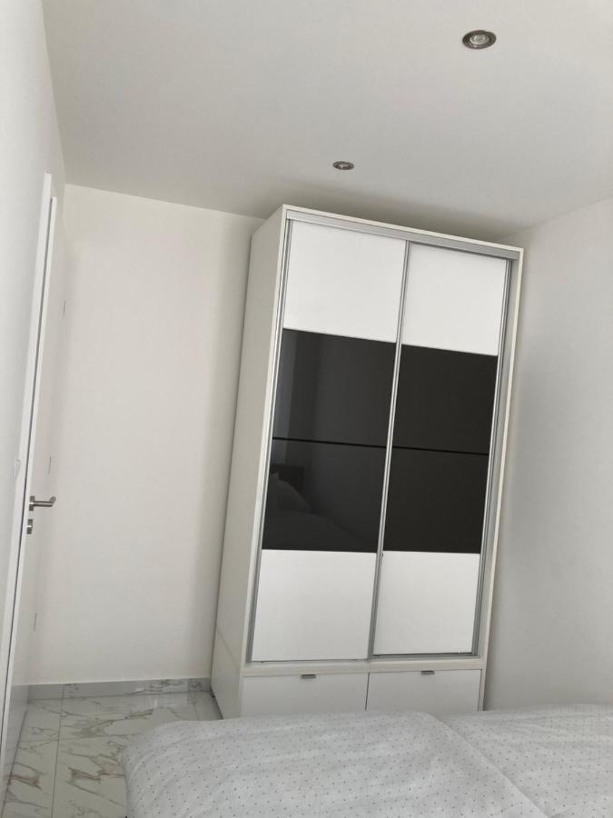 Mosonmagyaróvár Swiss Luxury Apartment מראה חיצוני תמונה