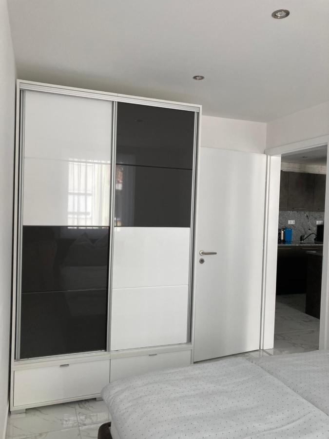 Mosonmagyaróvár Swiss Luxury Apartment מראה חיצוני תמונה