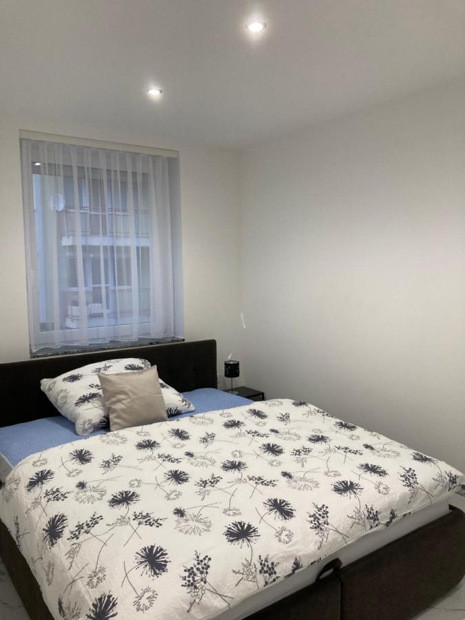 Mosonmagyaróvár Swiss Luxury Apartment מראה חיצוני תמונה